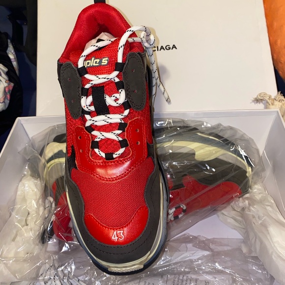 Men sneakers size 10 - Picture 1 of 5
